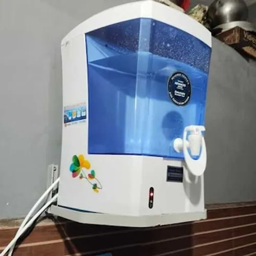 Water purifier filter replacement
